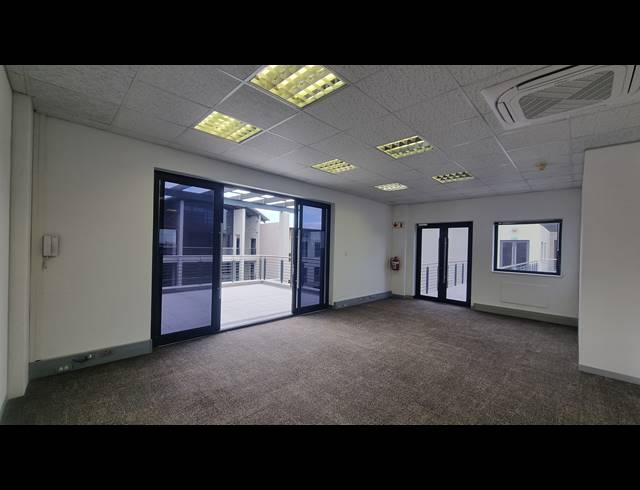 222M² OFFICE TO LET IN CENTURY CITY